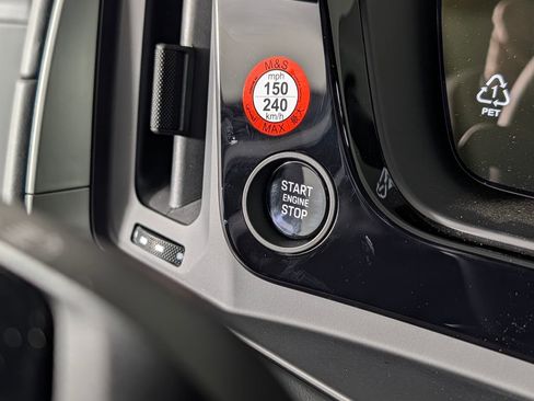 New 2026 Porsche Cayenne GTS image 37