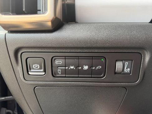 Used 2025 GMC Hummer EV 3X AWD/4WD image 30