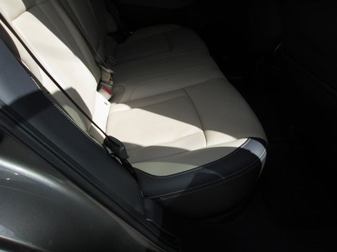 Used 2021 Subaru Outback Limited w/ Popular Package #2 AWD/4WD image 4