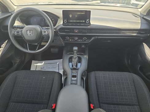 Certified 2025 Honda HR-V LX image 8