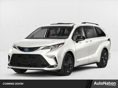 New 2026 Toyota Sienna XSE