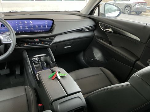 Used 2024 Buick Envision Preferred image 16