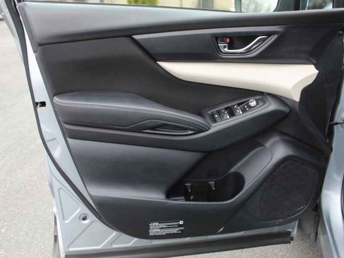 Used 2020 Subaru Ascent Premium w/ Convenience Package image 12