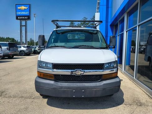 Used 2011 Chevrolet Express 3500 RWD image 6