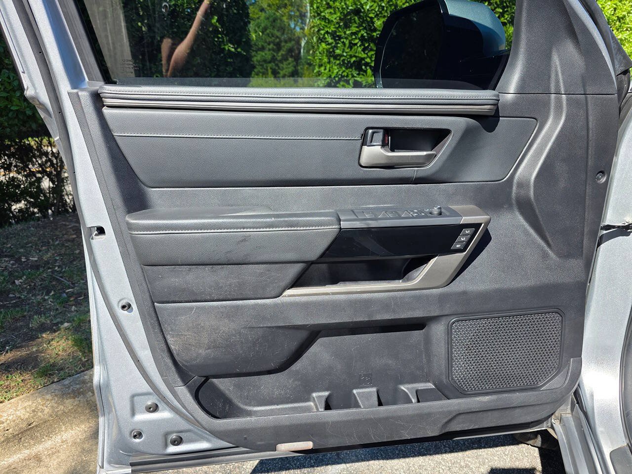 Used 2022 Toyota Tundra Limited AWD/4WD image 11