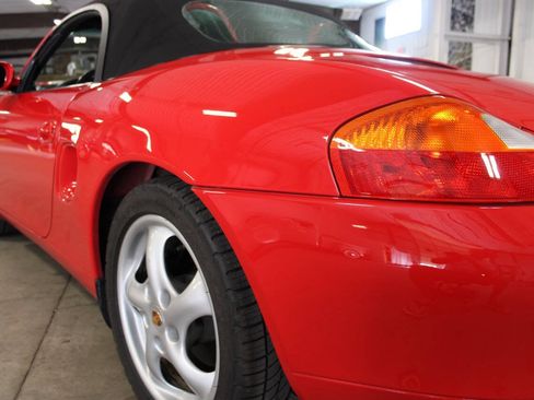 Used 1997 Porsche Boxster RWD image 12