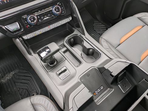 New 2026 GMC Sierra 1500 AT4 w/ AT4 Premium Package AWD/4WD image 23