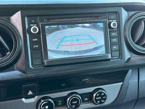 Used 2018 Toyota Tacoma SR RWD image 10
