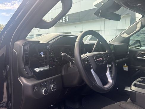 Used 2024 GMC Sierra 1500 Elevation w/ X31 Off-Road Package image 14