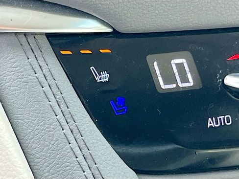 Used 2024 Cadillac XT5 Premium Luxury FWD image 21