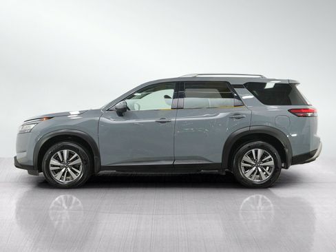 Used 2023 Nissan Pathfinder SL AWD/4WD image 2
