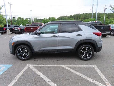 Used 2023 Chevrolet TrailBlazer RS w/ Convenience Package AWD/4WD image 8