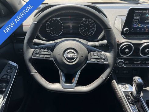 Used 2025 Nissan Sentra SR w/ SR Premium Package FWD image 12
