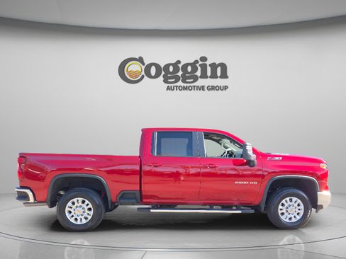 Used 2024 Chevrolet Silverado 2500 LT w/ All Star Edition image 6