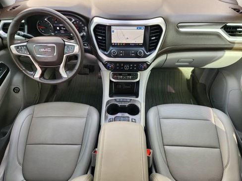 Used 2023 GMC Acadia SLT w/ Preferred Package image 26