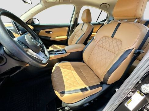 Used 2023 Nissan Sentra SV w/ SV Premium Package FWD image 19
