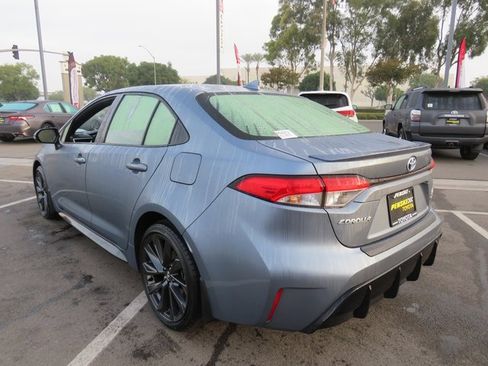 Certified 2025 Toyota Corolla SE image 8