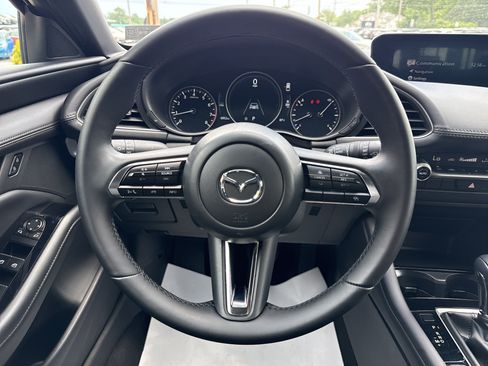 Certified 2025 MAZDA MAZDA3 s Sport w/ Appearance Package FWD image 25