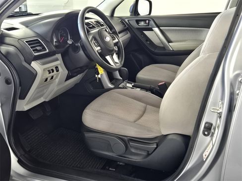 Used 2018 Subaru Forester 2.5i w/ Alloy Wheel Package image 7