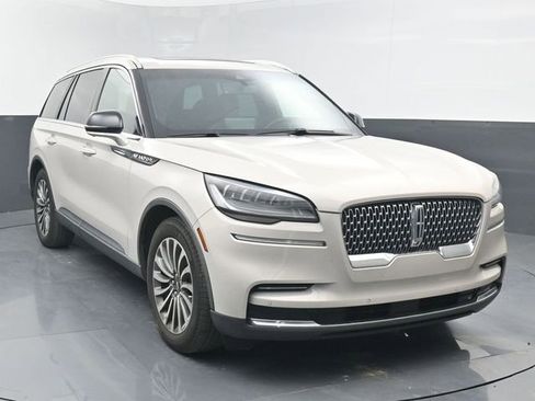 Used 2023 Lincoln Aviator Reserve w/ Elements Package Plus RWD image 8