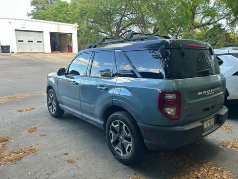 Used 2022 Ford Bronco Sport Outer Banks w/ Tech Package image 2