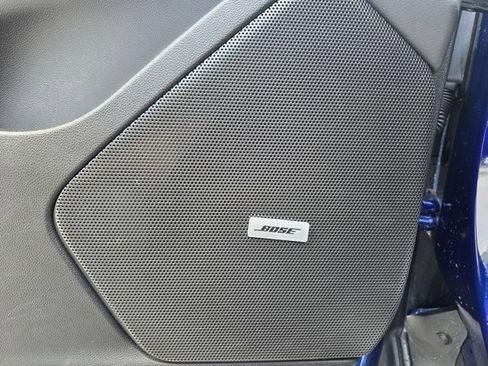 Used 2025 Cadillac XT6 Premium Luxury image 20