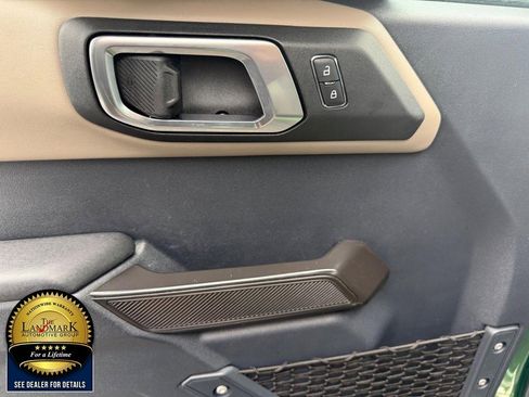 Used 2024 Ford Bronco Wildtrak image 8