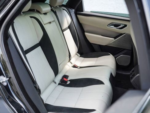 Used 2020 Land Rover Range Rover Velar R-Dynamic S image 26