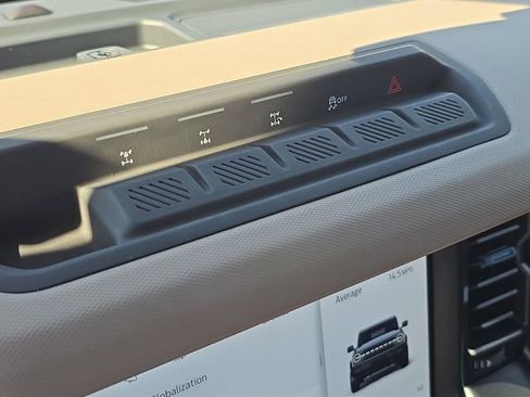 Used 2022 Ford Bronco Wildtrak image 29