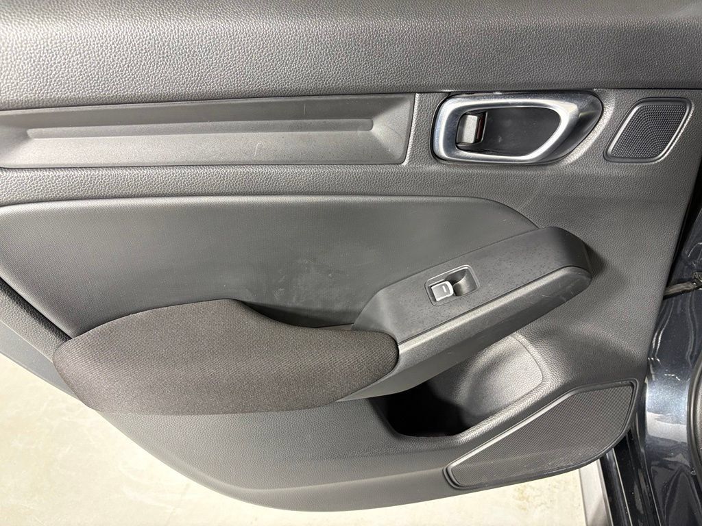 Used 2025 Honda Civic Sport image 38