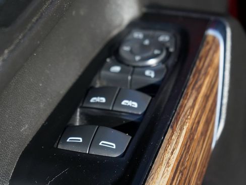 Used 2019 Chevrolet Silverado 1500 High Country image 16