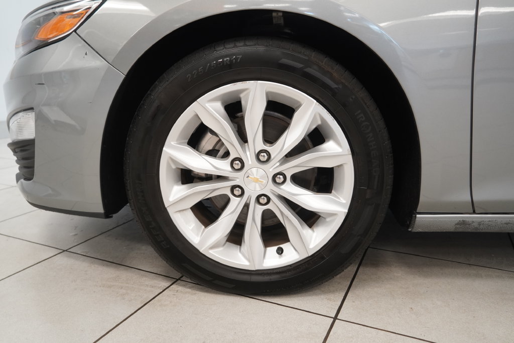 Used 2024 Chevrolet Malibu LT FWD image 15