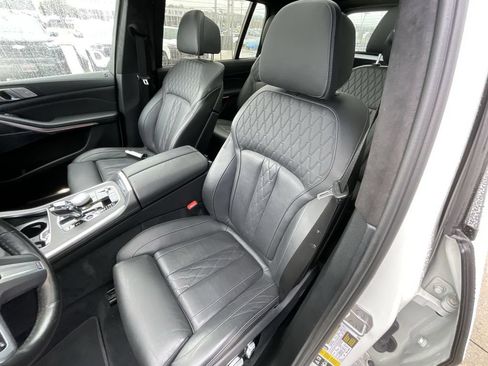 Used 2022 BMW X7 xDrive40i w/ M Sport Package AWD/4WD image 20