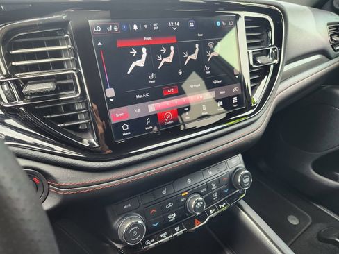 Used 2026 Dodge Durango GT AWD/4WD image 15