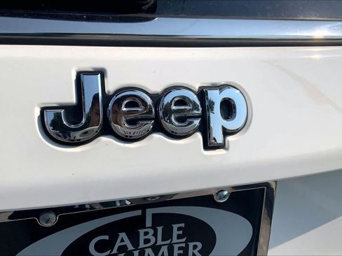 Used 2025 Jeep Compass Limited AWD/4WD image 8