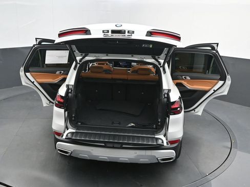 New 2026 BMW X5 sDrive40i RWD image 57