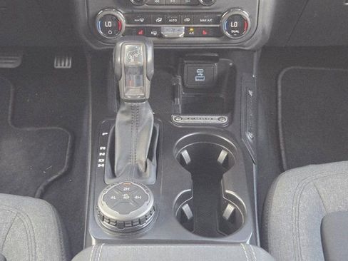 Used 2025 Ford Bronco Big Bend AWD/4WD image 17