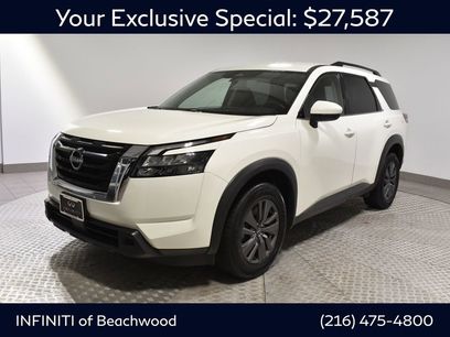 Used 2023 Nissan Pathfinder SV