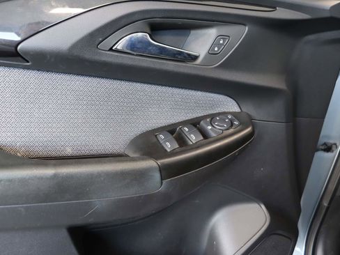 Used 2023 Chevrolet TrailBlazer LT FWD image 14