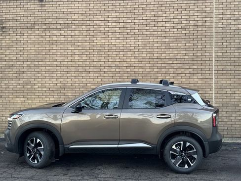 New 2026 Nissan Kicks SV w/ Cold Weather Package image 25