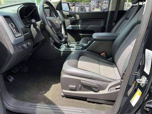 Used 2017 Chevrolet Colorado Z71 AWD/4WD image 24