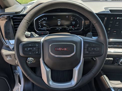 Used 2025 GMC Sierra 1500 SLT w/ SLT Premium Plus Package AWD/4WD image 30