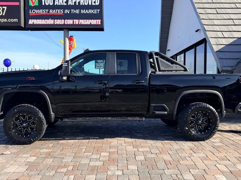 Used 2020 Chevrolet Silverado 2500 LT AWD/4WD image 5