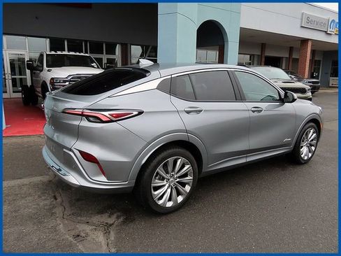 Used 2025 Buick Envista Avenir image 7