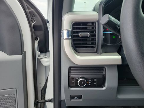 Certified 2026 Ford F250 XLT AWD/4WD image 22