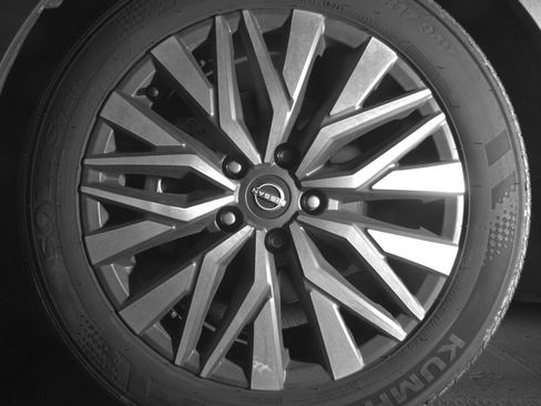 Used 2025 Nissan Altima 2.5 SV image 12