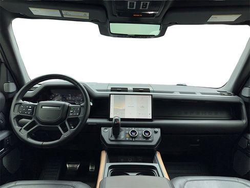 Used 2024 Land Rover Defender 130 X image 18
