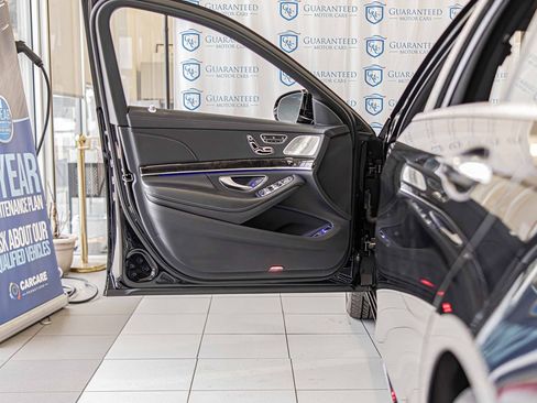 Used 2017 Mercedes-Benz S 550e w/ Premium Package image 32
