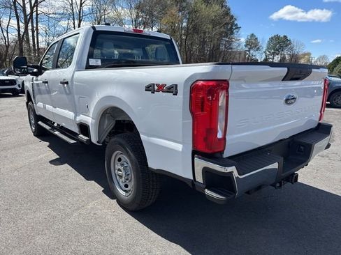 New 2026 Ford F250 XL w/ XL Chrome Package AWD/4WD image 3
