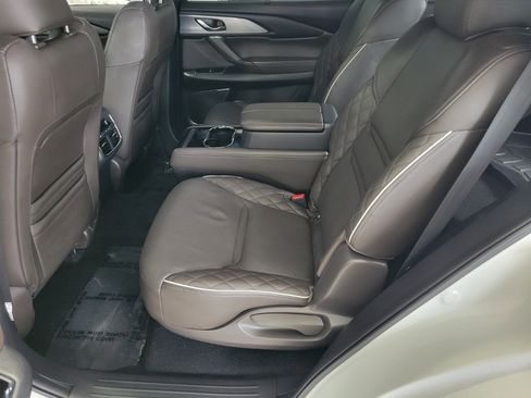 Used 2022 MAZDA CX-9 Signature image 12